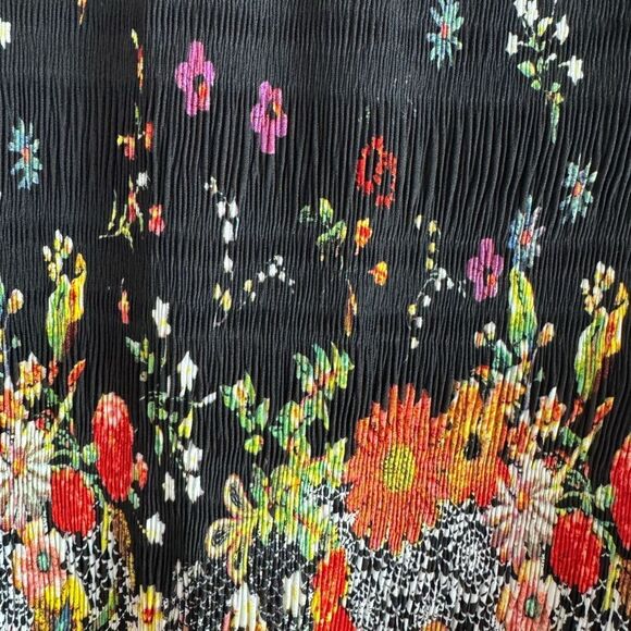 Melissa Paige Floral Multicolor Women's Top Bell Sleeves - Picture 7 of 11